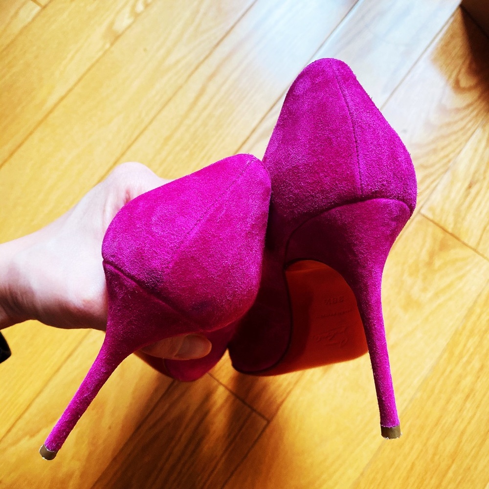 Chic Authentic Louboutin Heels Hot Pink & Golden Spikes - Picture 5 of 7